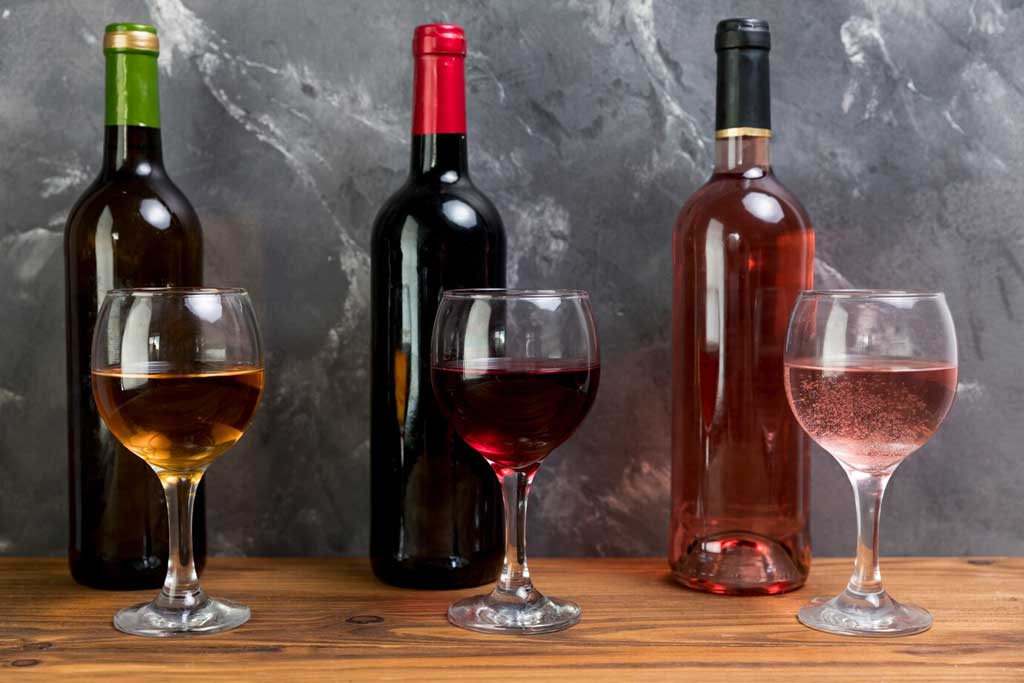 Vinens Smagsnoter & Vurderinger: Guide til Smag, Aroma og Kvalitet